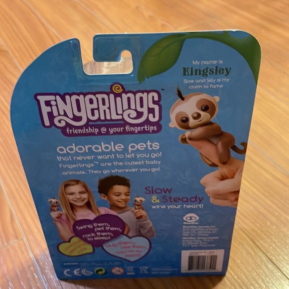 WowWee Fingerlings~ Kelsey the baby Sloth & Mia the baby Monkey - Picture 6 of 12